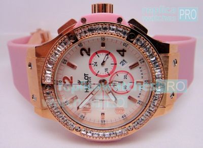 Replica Hublot Big Bang White Dial Rose Gold Bezel Pink Rubber Strap Watch